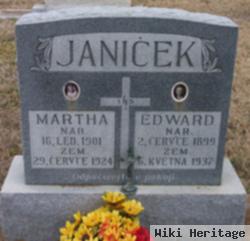 Martha Janicek