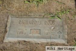 Richard J Roos