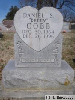 Daniel S Cobb