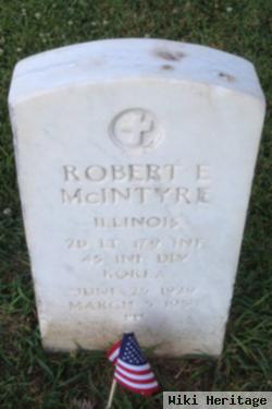 Lieut Robert E. Mcintyre