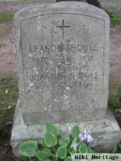 Leander Houle