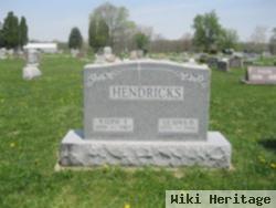 Gladys D Hendricks