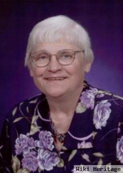 Doris J Drewelow Cheney