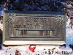 Leslie M Knouse