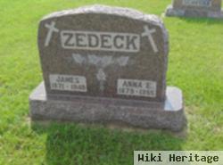 Anna E Zedeck