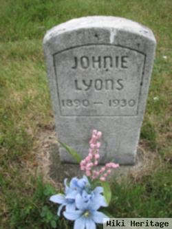 Johnie Lyons