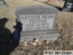 Arthur Dean Tuttle