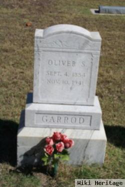 Oliver S Garrod