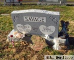 Richard E "dick" Savage