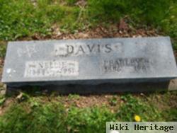 Nellie Davis