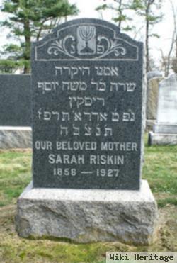 Sarah Riskin