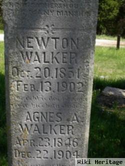 Newton Walker