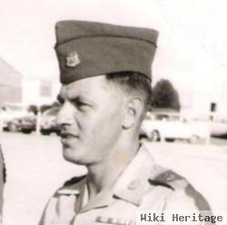 Wo Richard Terrance Derosier