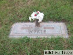 Carl Wykle