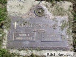 Vina E Hardenstine