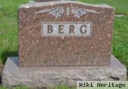 Benhard Marthius "bennie" Berg