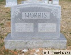 Everette L Morris