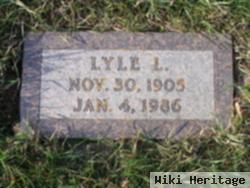 Lyle L Frederickson