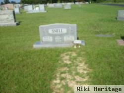 Willie W Snell