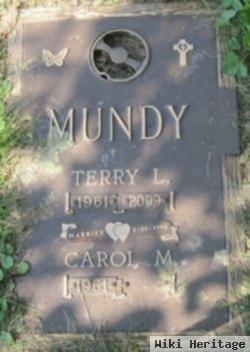 Terry L Mundy