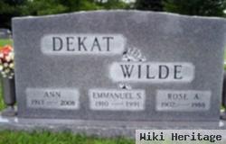 Ann Wilde Dekat