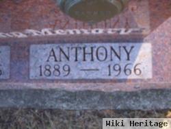 Anthony Thomas