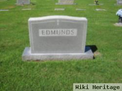 Betsy Smith Edmunds