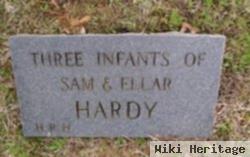 3 Infants Hardy