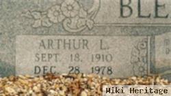 Arthur L Bleeker, Sr