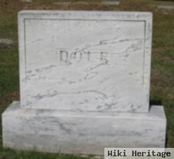 Hattie L Deering Dole