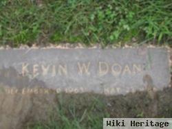 Kevin W Doan