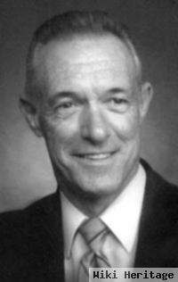 Ralph Ellwood Offret