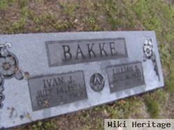 Lillian S Bakke