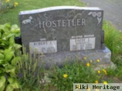 Robert L Hostetler