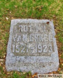 Ruth R Vanerkel