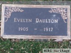 Evelyn Daulton