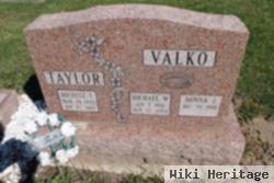 Donna J Valko