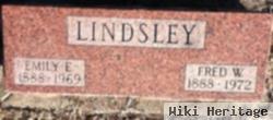 Emily E Lindsley