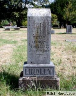 Betsy Hills Lindley