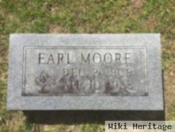 Ralph Earl Moore