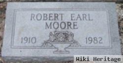 Robert Earl Moore