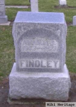 Amanda J Findley