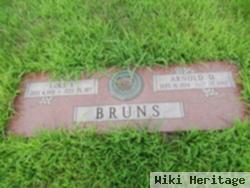 Lois I Bruns