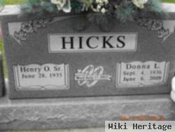 Donna L Hicks