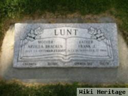 Frank J Lunt