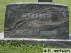 Elva L Beatty