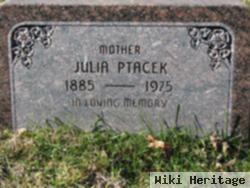 Julia I Ptacek