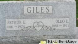 Oleo E. Chapman Giles