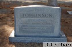 Dorothy M Tomlinson