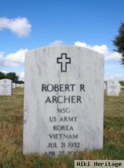 Robert R Archer